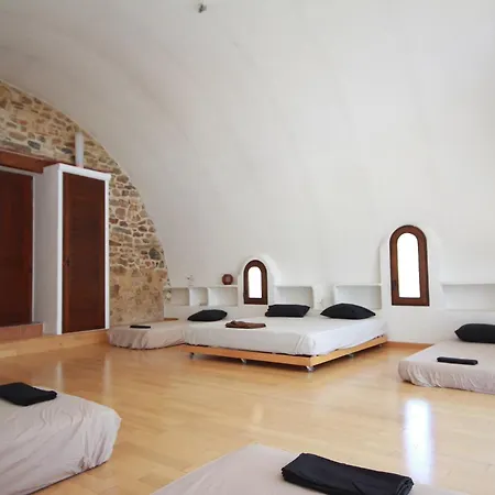 Mas De La Montana Del Cocodrilo