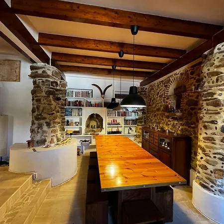 Hostel Mas De La Montana Del Cocodrilo *