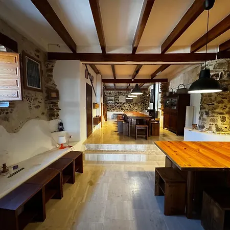 Mas De La Montana Del Cocodrilo * Puertomingalvo