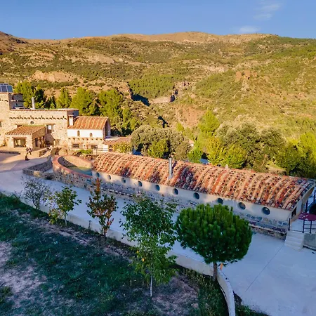 Hostel Mas De La Montana Del Cocodrilo Puertomingalvo