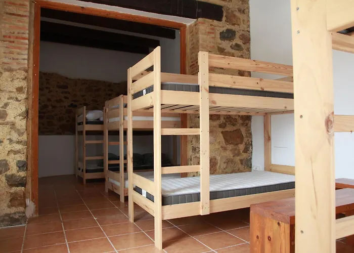 Mas De La Montana Del Cocodrilo Hostel Puertomingalvo