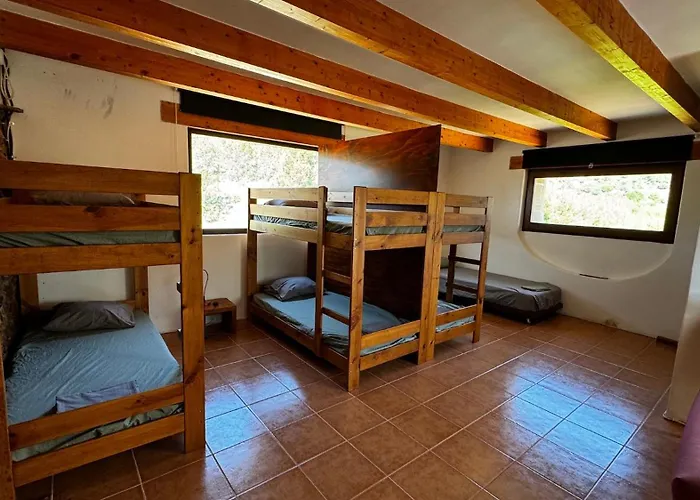 Mas De La Montana Del Cocodrilo Hostel Puertomingalvo