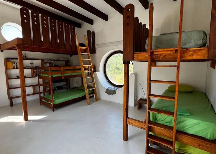 Mas De La Montana Del Cocodrilo * Puertomingalvo