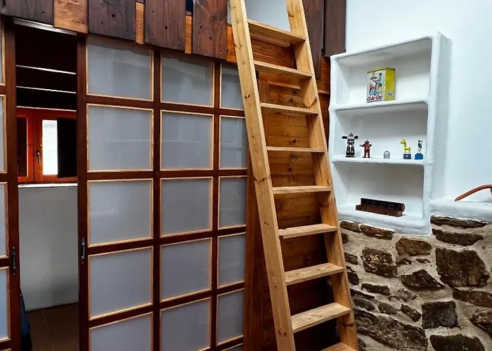 Mas De La Montana Del Cocodrilo * Puertomingalvo